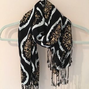 Black and gold scarf